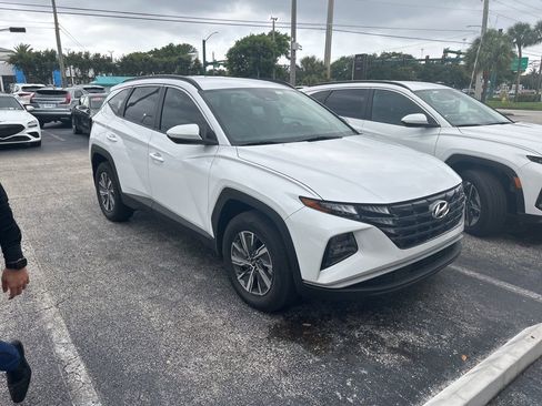 Used 2024 Hyundai Tucson Blue AWD/4WD image 3