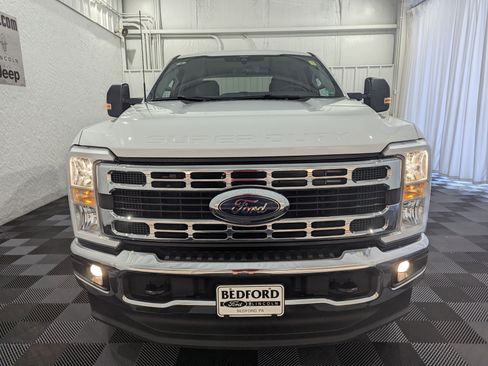 Used 2025 Ford F250 XLT AWD/4WD image 4