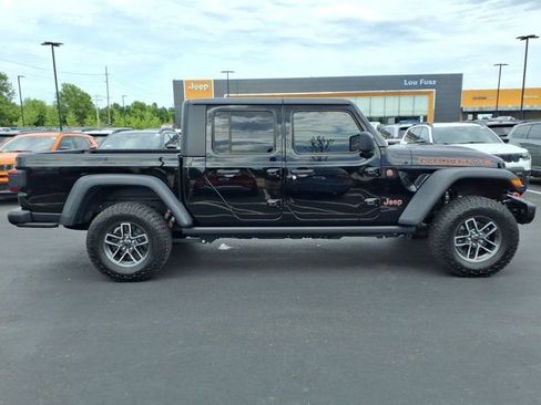 Used 2025 Jeep Gladiator Mojave w/ Steel Bumper Group AWD/4WD image 27