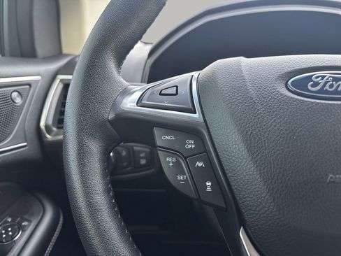 Used 2022 Ford Edge Titanium w/ Equipment Group 301A image 21