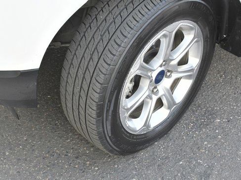 Used 2020 Ford EcoSport SE w/ SE Convenience Package image 11