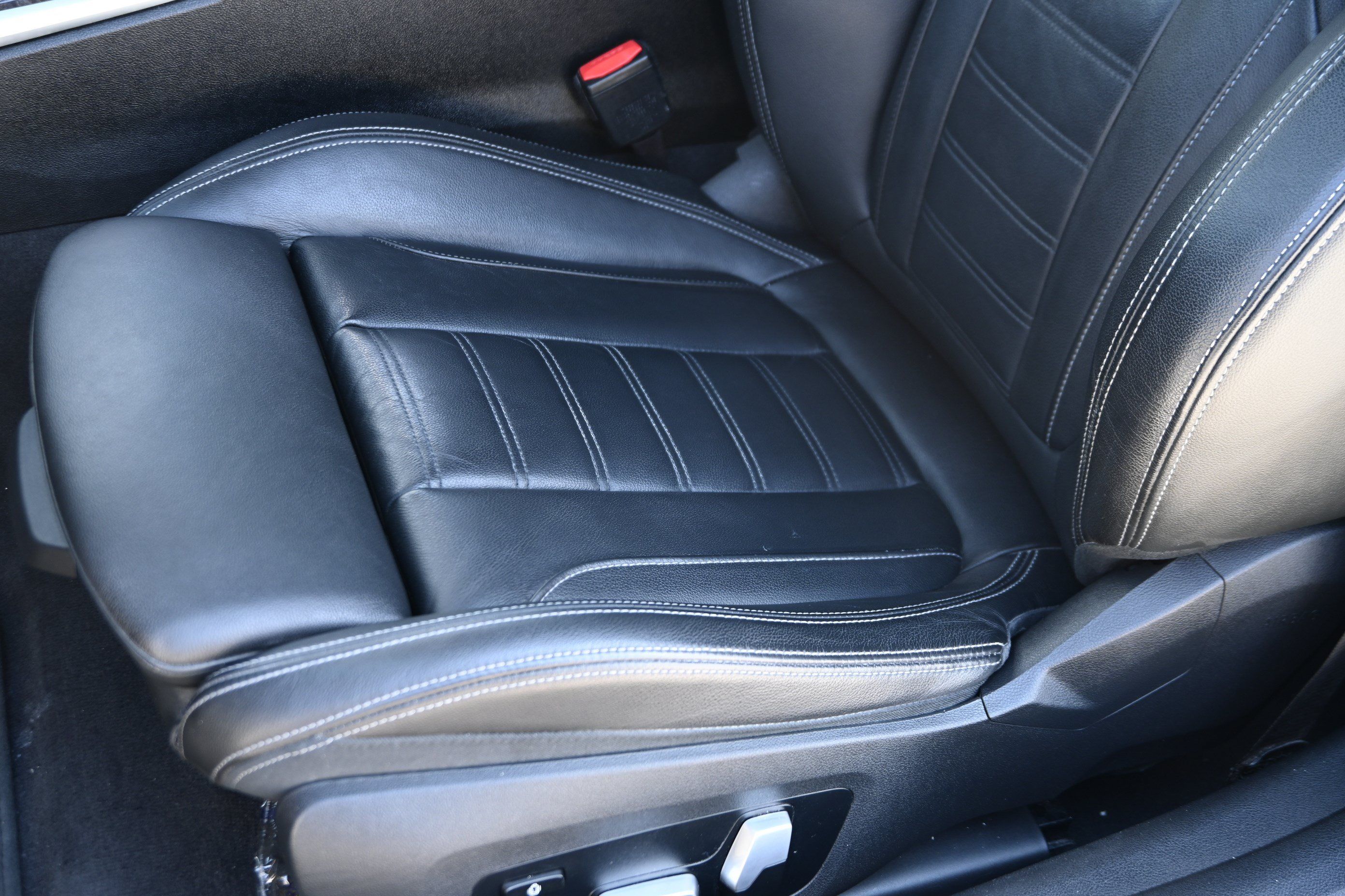 Used 2021 BMW 430i Coupe w/ Premium Package RWD image 27