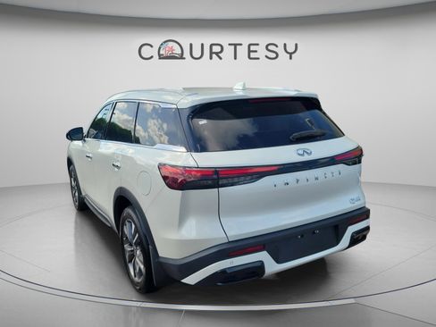 Certified 2025 INFINITI QX60 Luxe FWD image 2