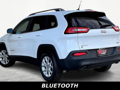 Used 2014 Jeep Cherokee Latitude w/ Cold Weather Group image 4