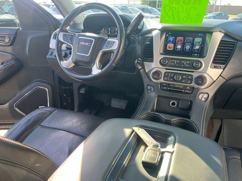 Used 2018 GMC Yukon XL SLT w/ Premium Edition AWD/4WD image 41