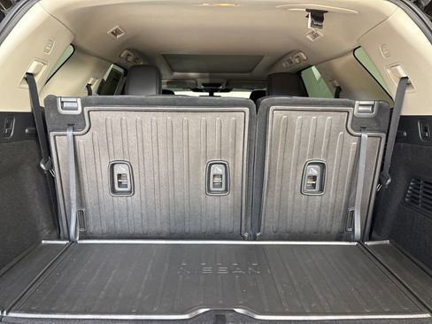 Used 2023 Nissan Pathfinder Platinum w/ Cargo Package AWD/4WD image 28