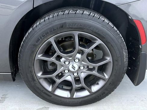 Used 2018 Dodge Charger GT image 22