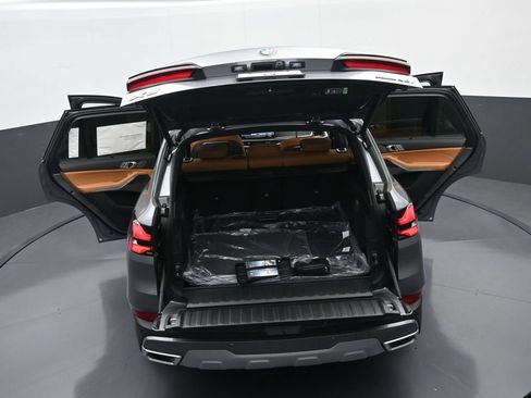 New 2026 BMW X5 xDrive40i w/ Climate Comfort Package AWD/4WD image 43