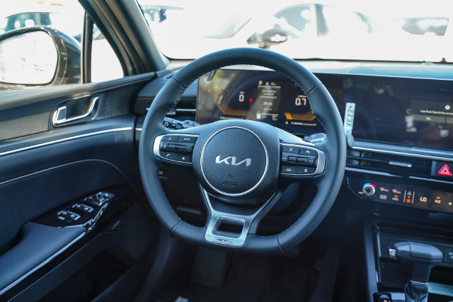 New 2026 Kia K5 GT-Line w/ GT-Line Premium Package FWD image 17