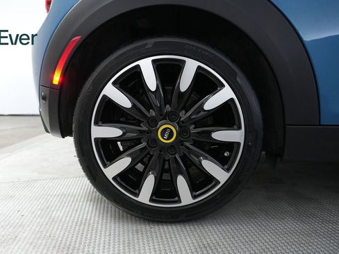 Used 2024 MINI Cooper SE image 22