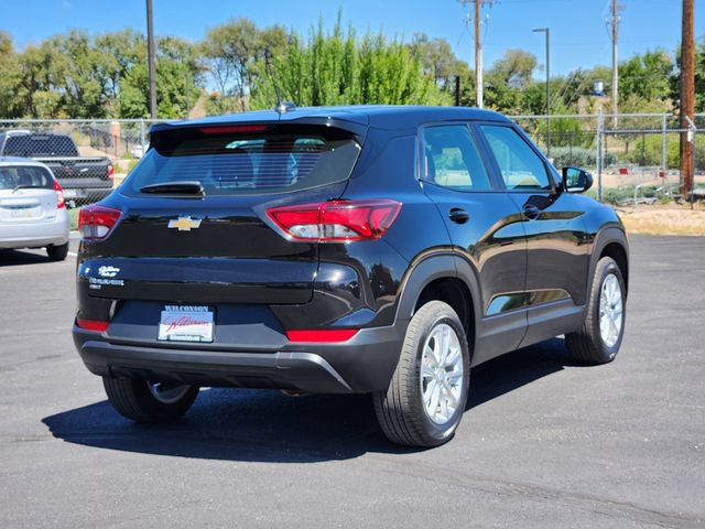 Used 2026 Chevrolet TrailBlazer LS AWD/4WD image 3