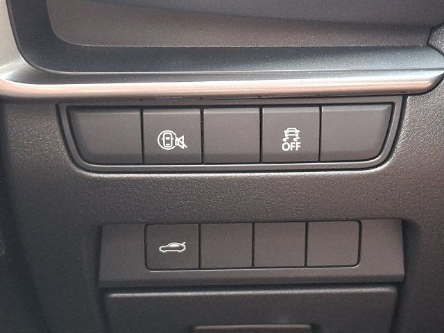 Certified 2025 MAZDA MAZDA3 s FWD image 24