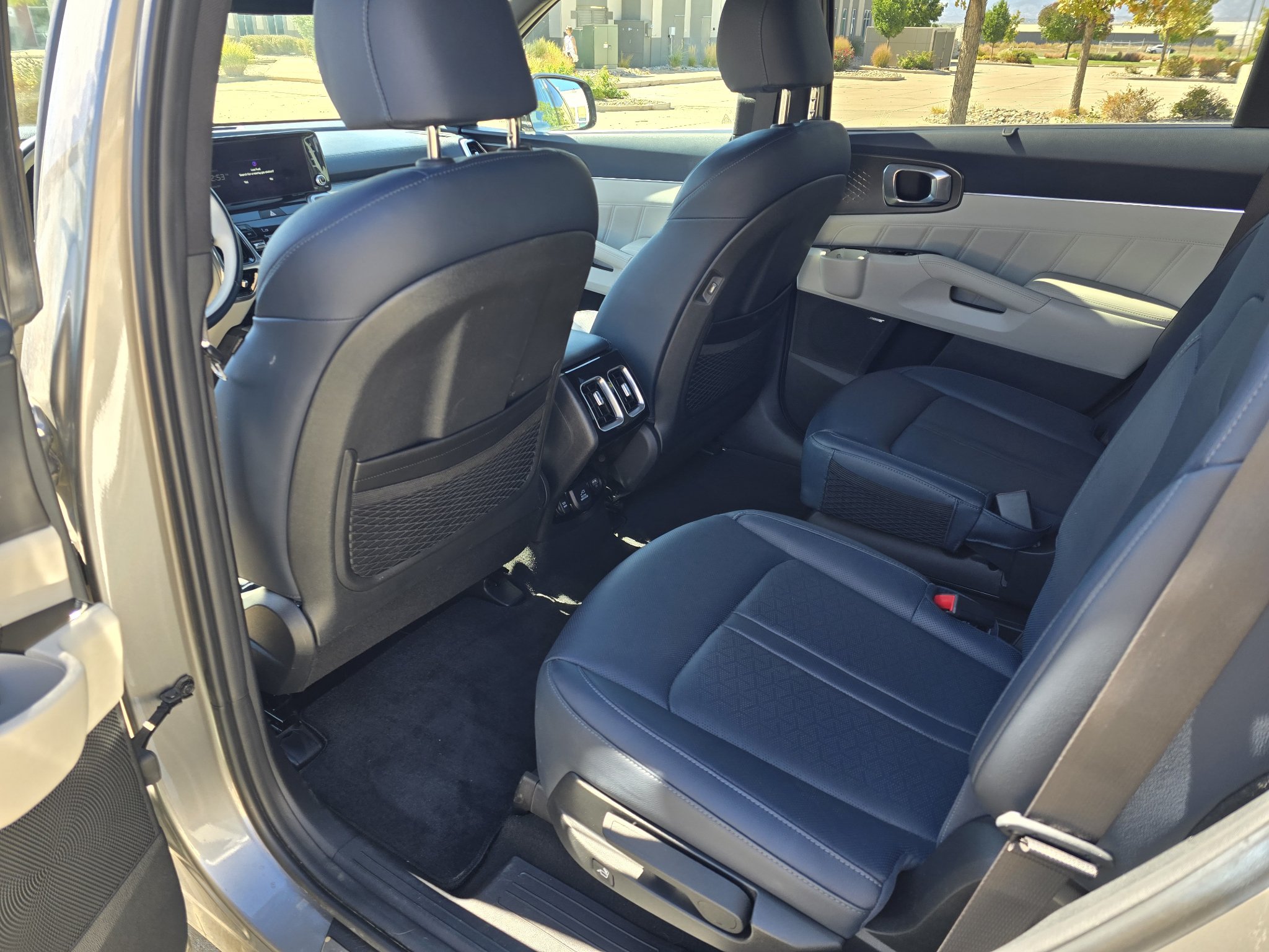 Used 2023 Kia Sorento SX Prestige AWD/4WD image 14