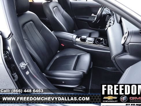 Used 2023 Mercedes-Benz CLA 250 4MATIC w/ Premium Package image 11