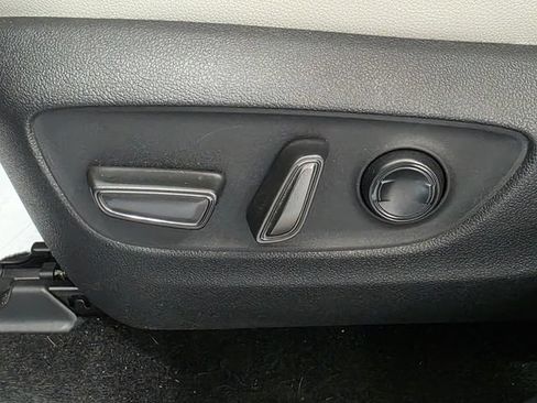Used 2024 Toyota Grand Highlander AWD Hybrid image 13