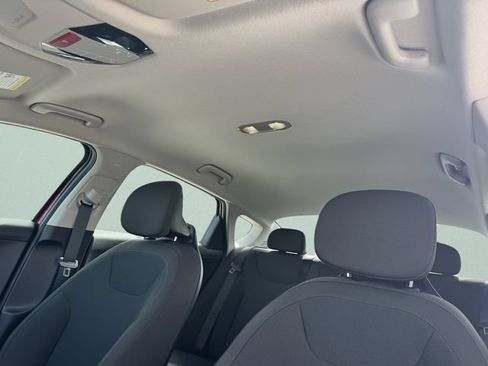 New 2026 Kia K4 FWD image 25