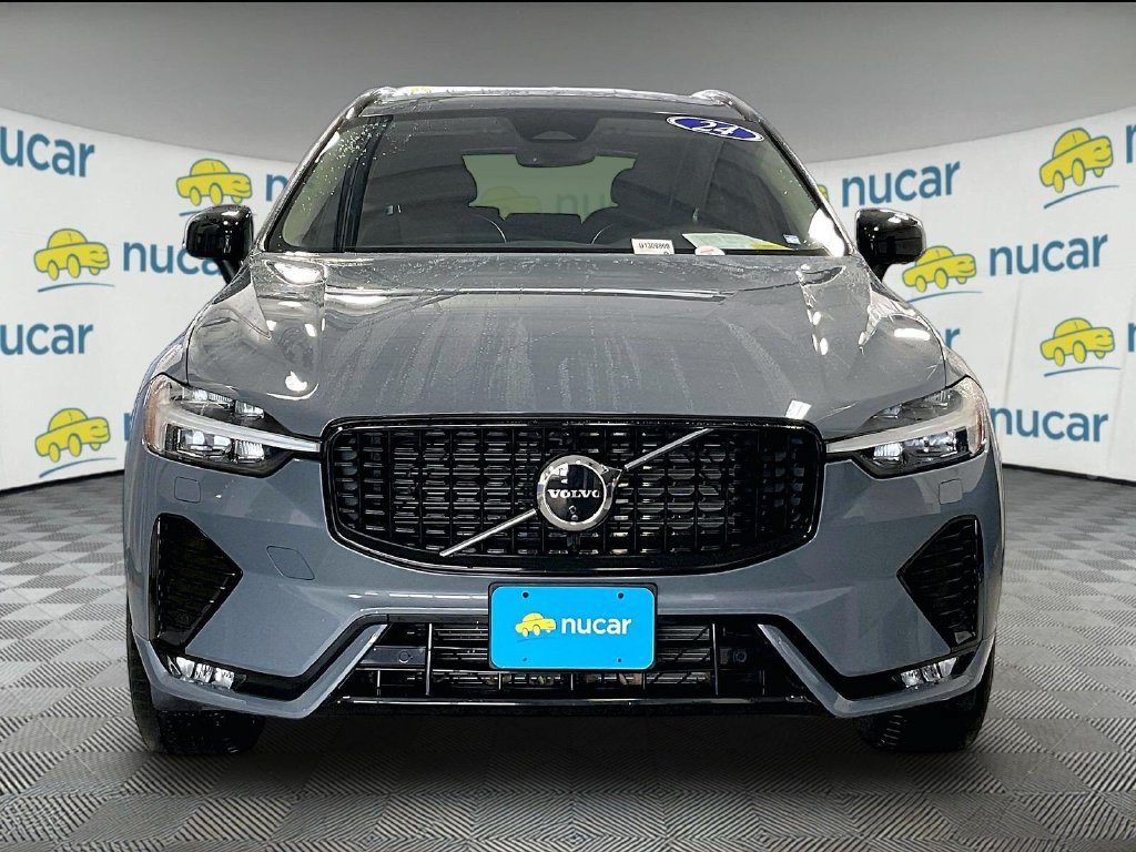 Used 2024 Volvo XC60 B5 Plus w/ Climate Package AWD/4WD image 2