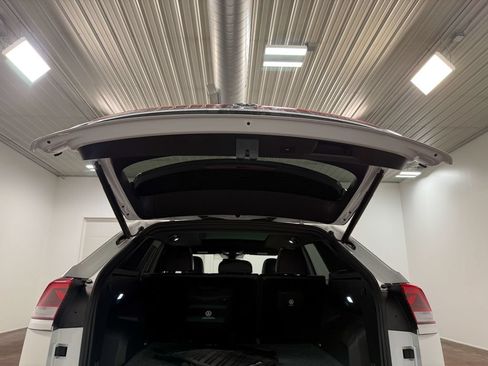 Used 2024 Volkswagen Atlas Cross Sport SE w/ Panoramic Sunroof Package AWD/4WD image 72