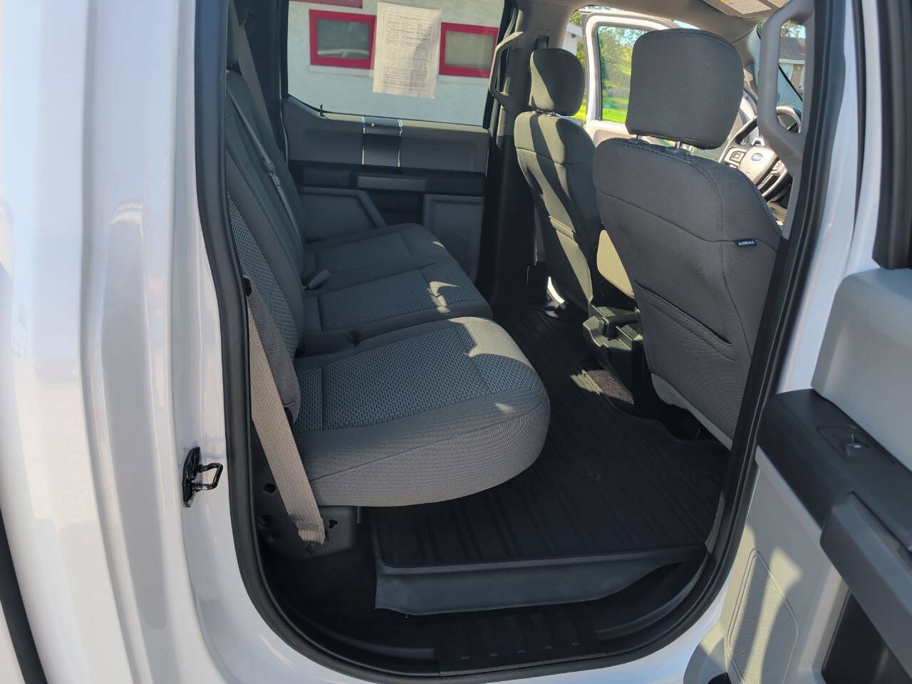 Used 2017 Ford F150 XLT w/ Equipment Group 302A Luxury AWD/4WD image 22