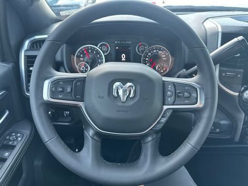 Certified 2025 RAM 2500 Big Horn AWD/4WD image 17