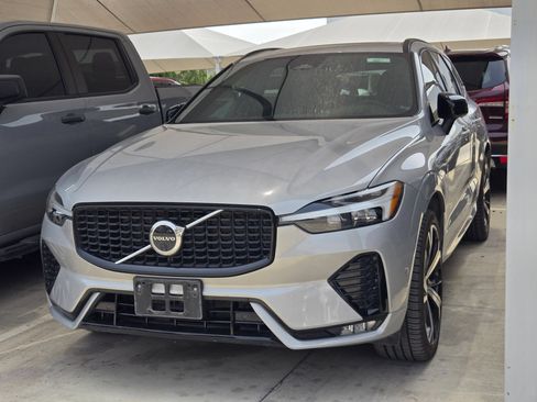 Used 2023 Volvo XC60 B5 Ultimate FWD image 3