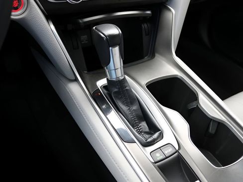 Used 2018 Honda Accord Touring image 27