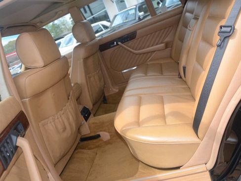 Used 1991 Mercedes-Benz 560 SEL image 29