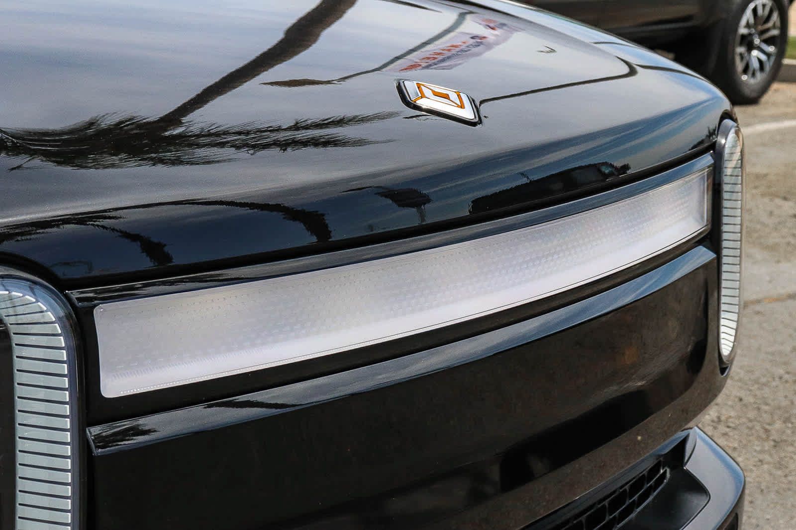 Used 2023 Rivian R1S Adventure Quad AWD/4WD image 5