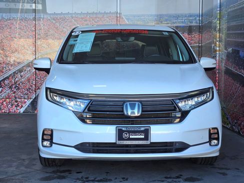 Used 2022 Honda Odyssey Elite image 3
