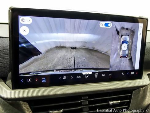 Used 2026 Ford Explorer Platinum w/ LUX Leather Package AWD/4WD image 20