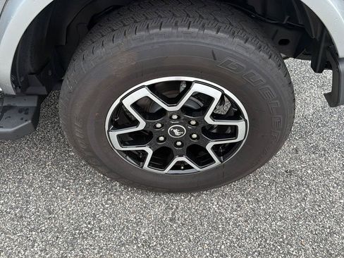 Certified 2024 Ford Bronco Outer Banks AWD/4WD image 39