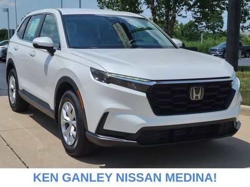 Used 2023 Honda CR-V LX image 1