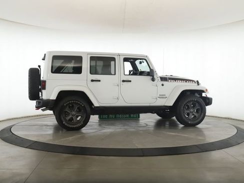 Used 2017 Jeep Wrangler Unlimited Rubicon image 6