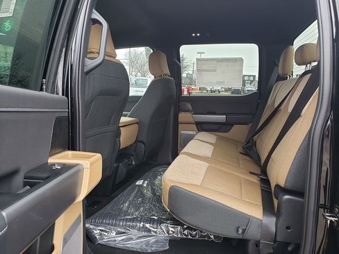 New 2026 Ford F250 XLT w/ XLT Premium Package AWD/4WD image 14