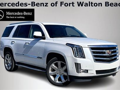 Used 2017 Cadillac Escalade Luxury