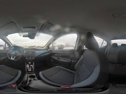 Used 2025 Nissan Versa SV FWD image 39