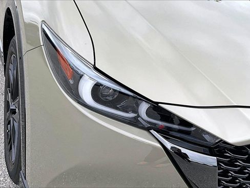 Used 2024 MAZDA CX-5 Carbon Edition image 12