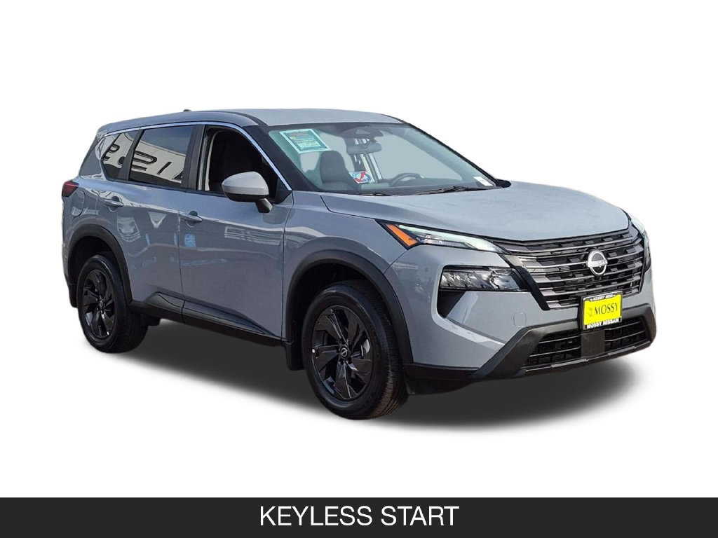 Used 2026 Nissan Rogue SV FWD image 2