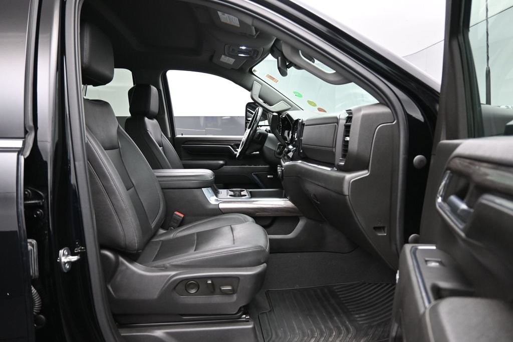 Used 2024 Chevrolet Silverado 2500 LTZ w/ LTZ Convenience Package AWD/4WD image 27