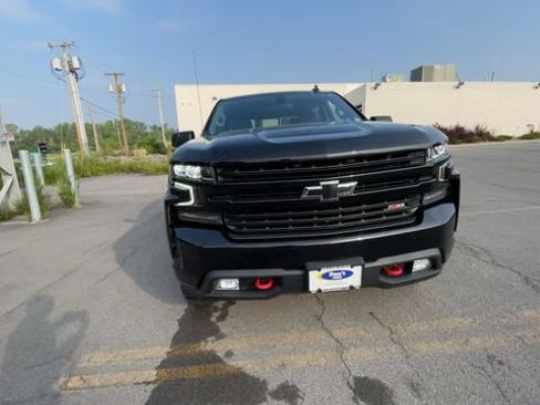 Used 2020 Chevrolet Silverado 1500 LT Trail Boss AWD/4WD image 3