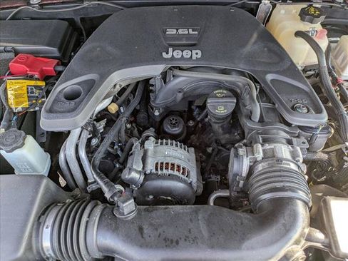 Used 2021 Jeep Gladiator Sport AWD/4WD image 22