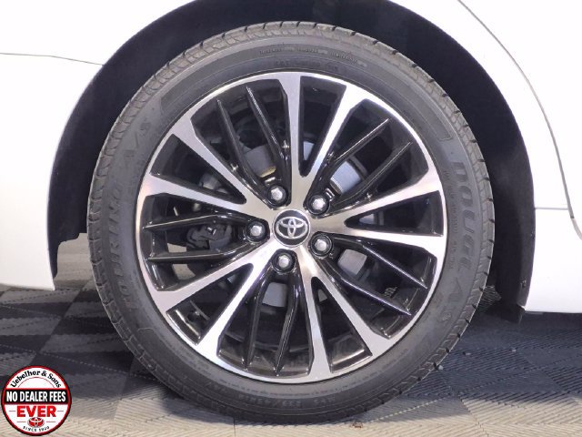 Used 2020 Toyota Camry SE FWD image 26