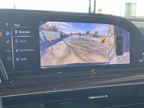 Used 2023 Cadillac Escalade ESV Premium Luxury image 19