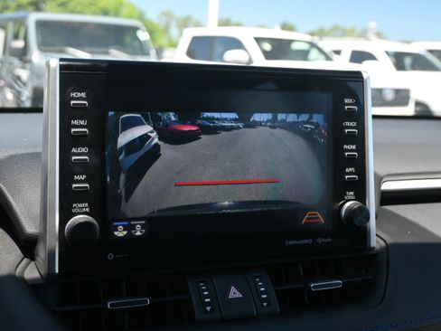 Used 2022 Toyota RAV4 XSE AWD/4WD image 23