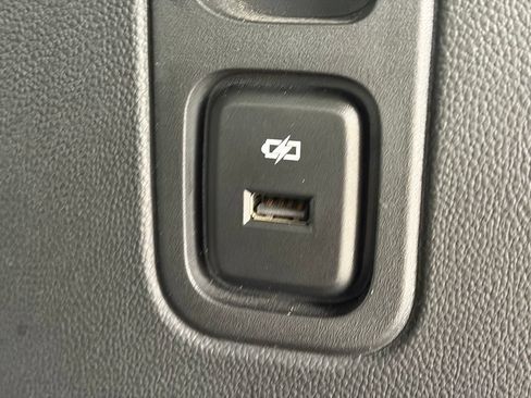 Used 2021 Chevrolet Traverse LS w/ LPO, Blackout Package FWD image 13