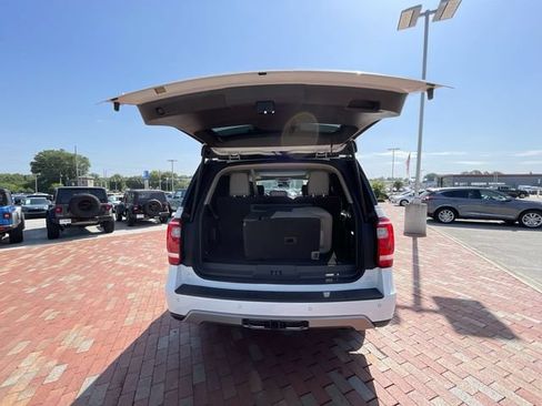 Used 2020 Ford Expedition XLT w/ Equipment Group 202A RWD image 34