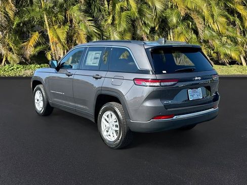 New 2026 Jeep Grand Cherokee Laredo AWD/4WD image 3
