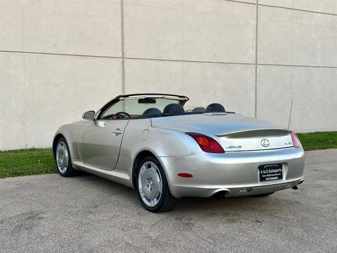 Used 2004 Lexus SC 430 Convertible image 10