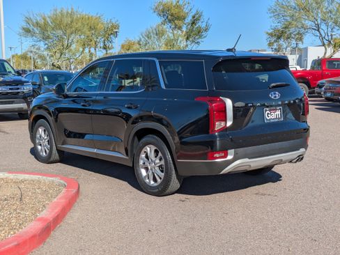 Used 2022 Hyundai Palisade SE image 5