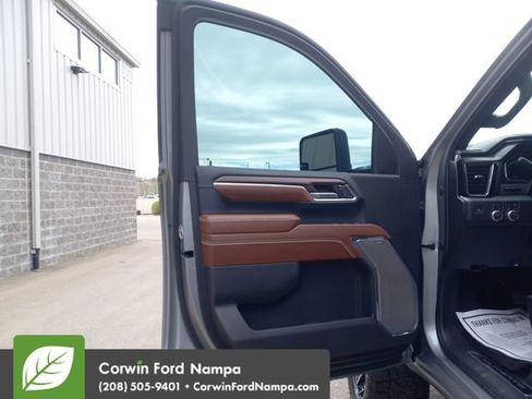 Used 2024 GMC Sierra 3500 Denali Ultimate image 10